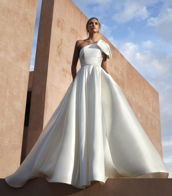 PRONOVIAS NICOSIA