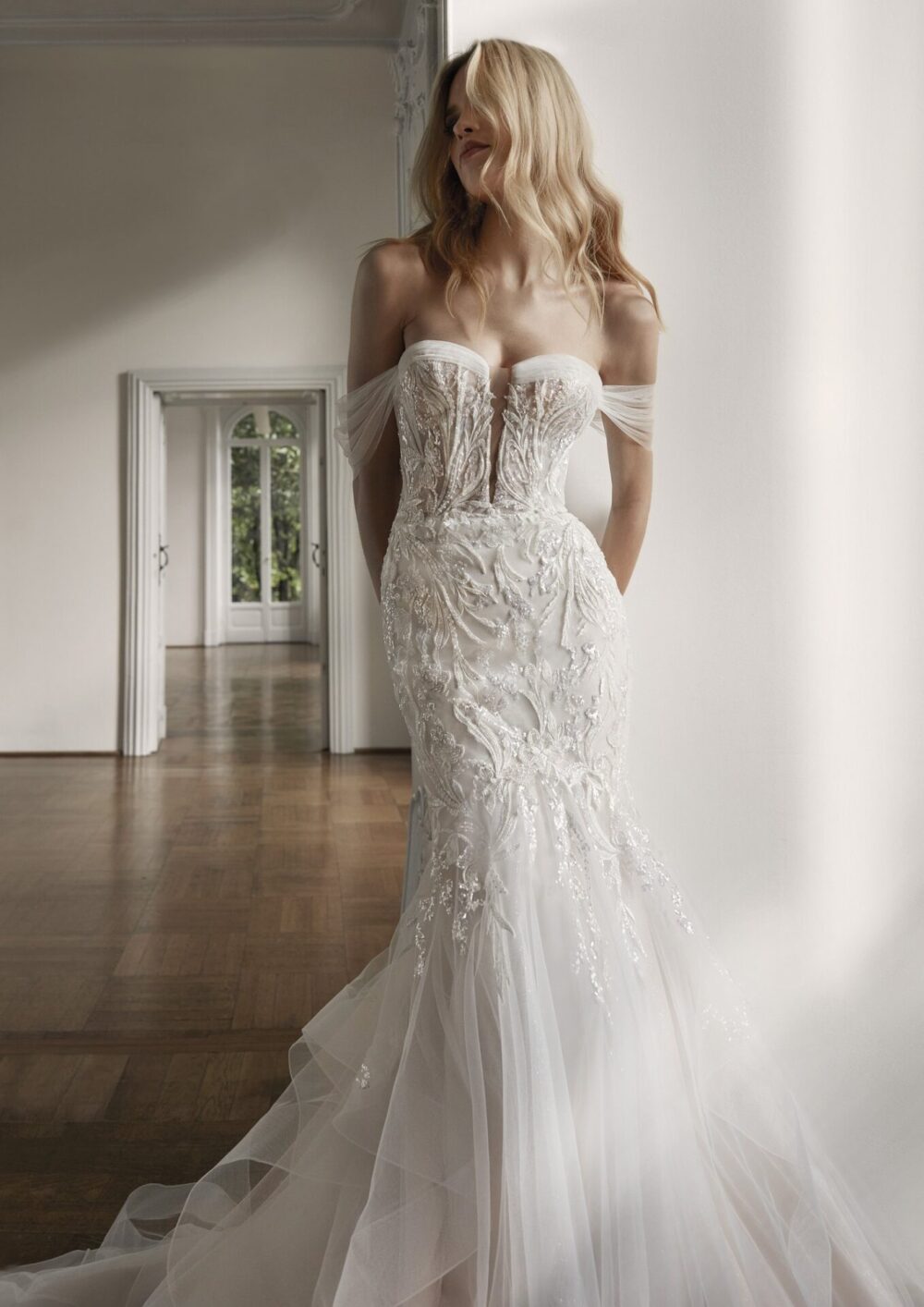 NICOLE SPOSE ELOWEN